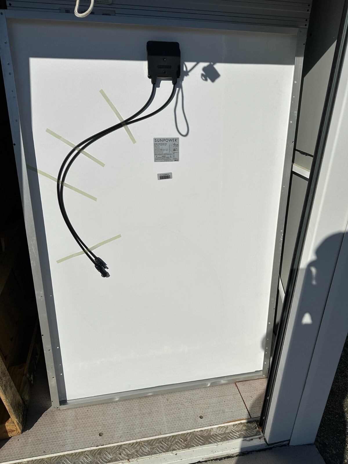 3 NEW SunPower Maxeon SPR-E20-330-COM 330W Solar Panel High Efficiency – PICKUP