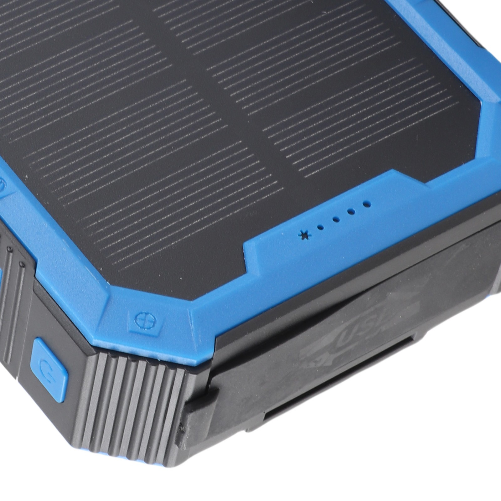 High Capacity Solar Power Bank With Wireless Charging For Outdoor Use