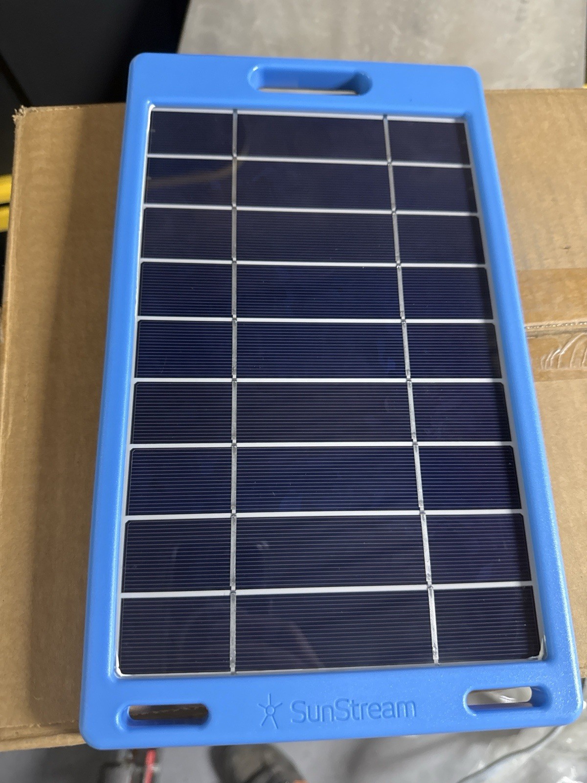5.5 Watt Solar Panel Charger USB Female Port – 5.5 V DC 1000 mA – 1A Lot 159