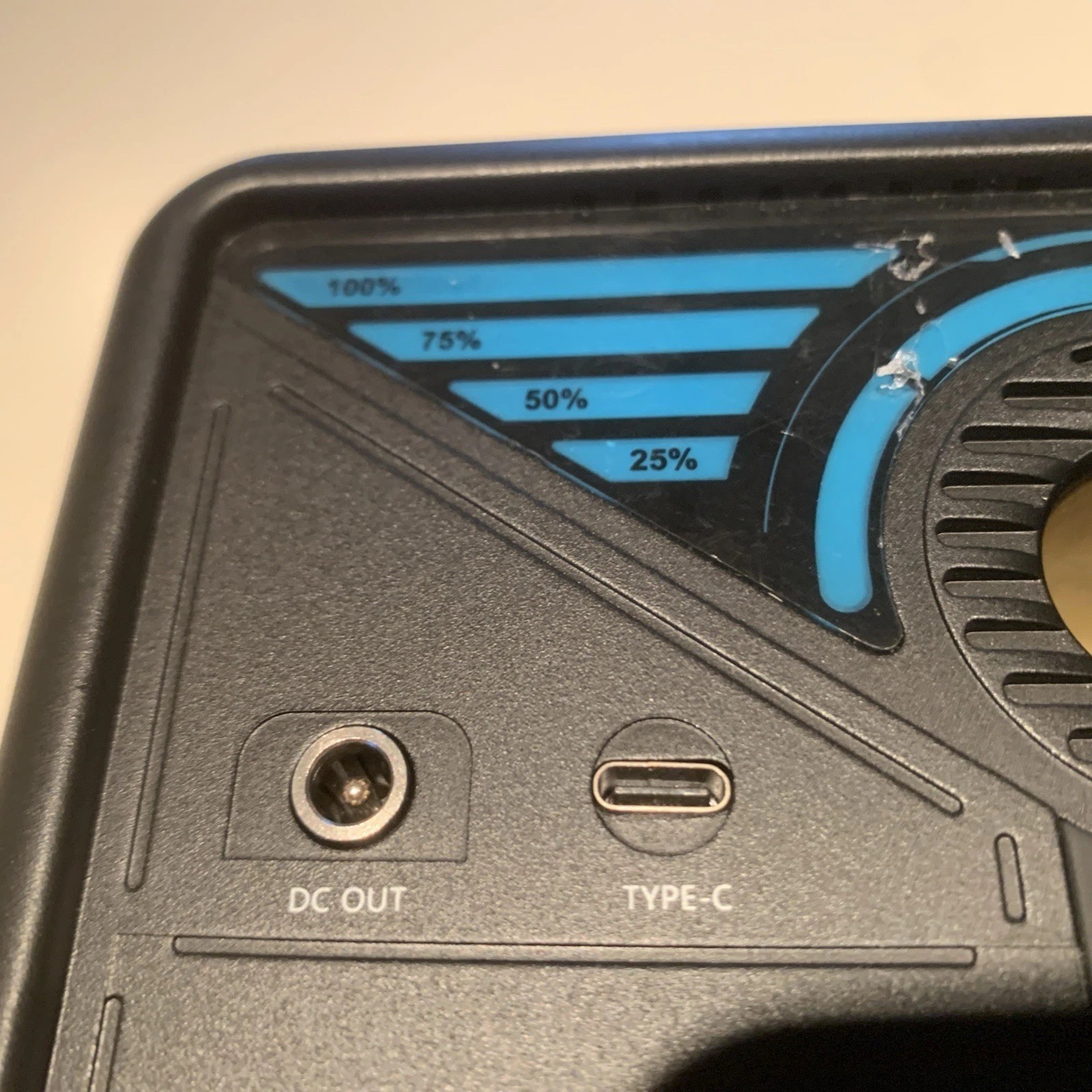 Phoenix 200 Power Station Model R200PHX. Renogy