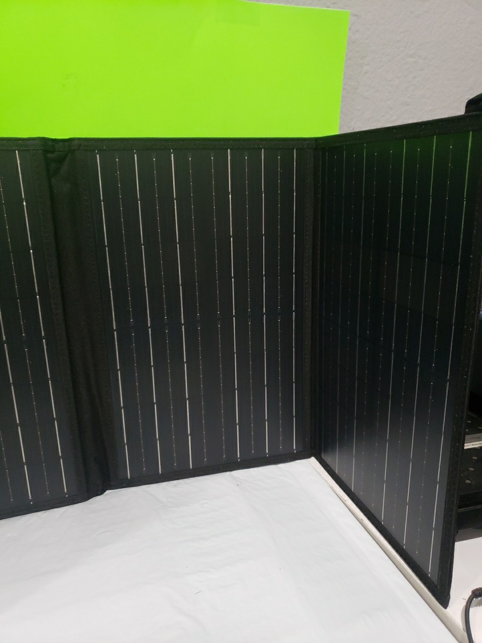 BRAND NEW! Powkey S60 Foldable Solar Panel Charger 18V DC Output X003XRFDUZ New