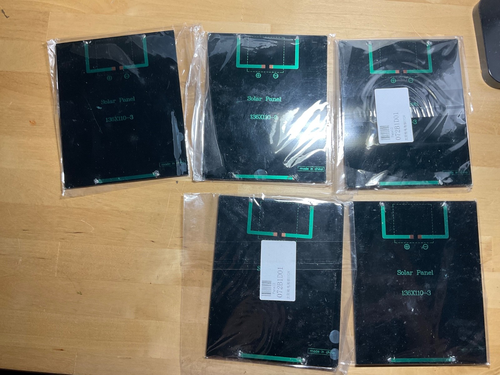 lot of five Solar panels new
