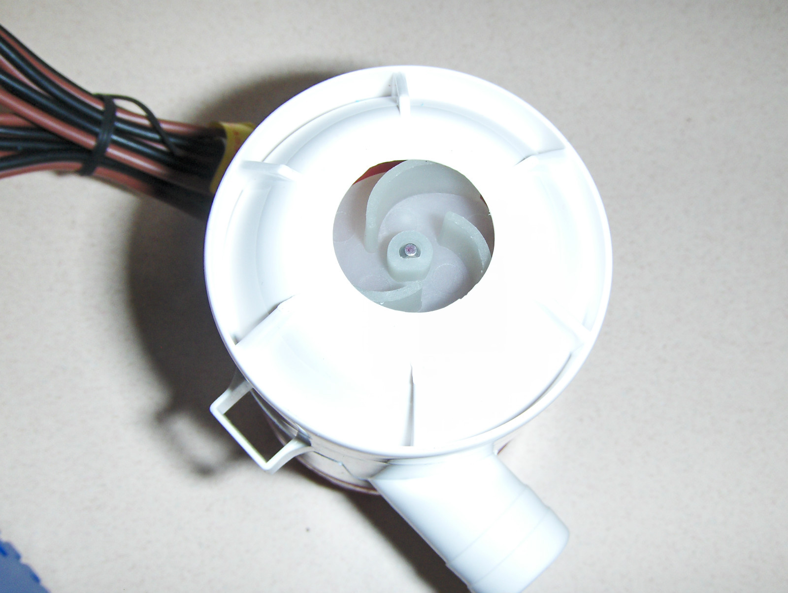 12 volt DC submersible pump 1100 GPH water fountain-marine bilge-solar-pond-RV