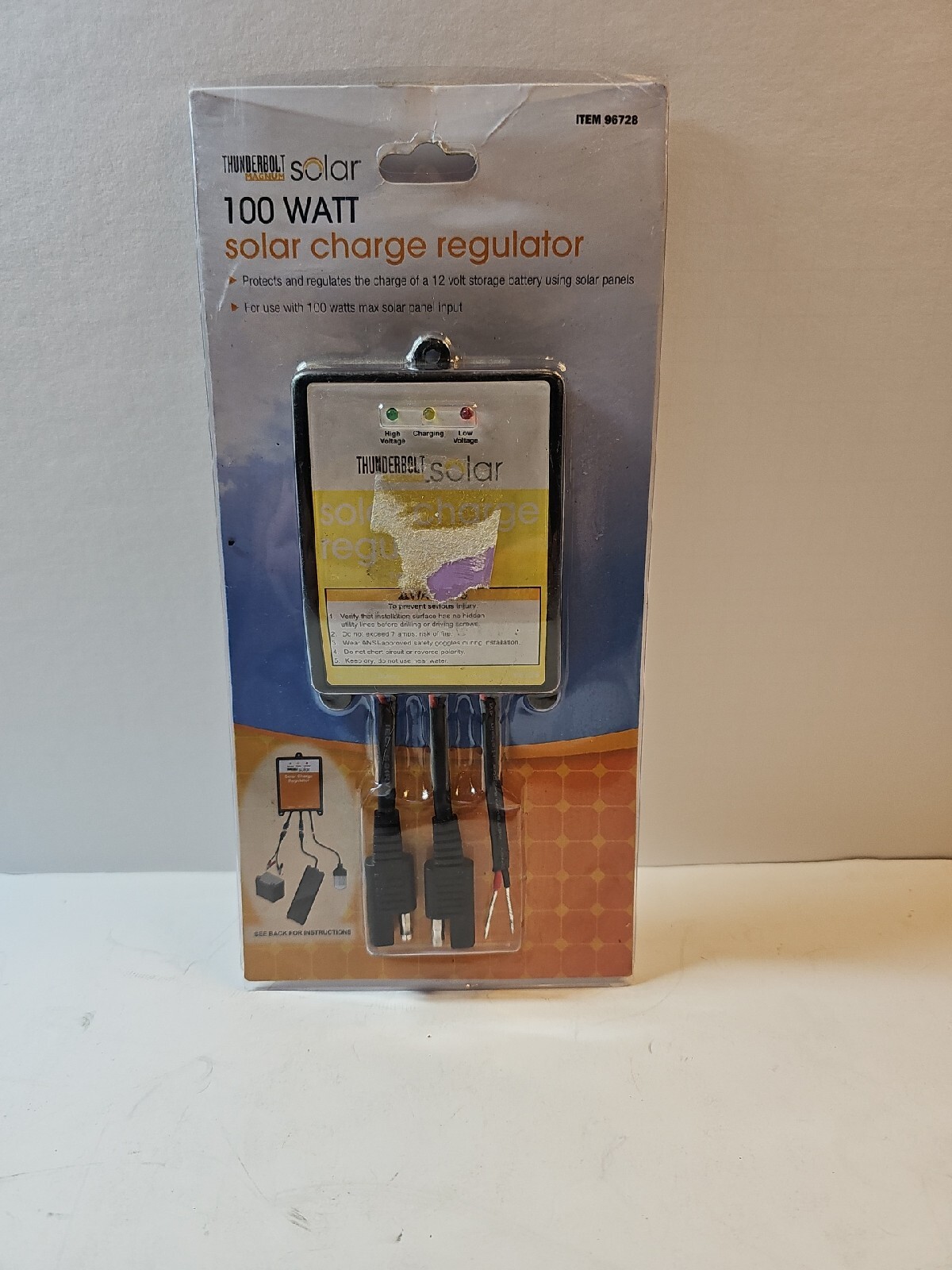 Thunderbolt Magnum 100 Watt Solar Charge Regulator 12V #96728 Three LED –