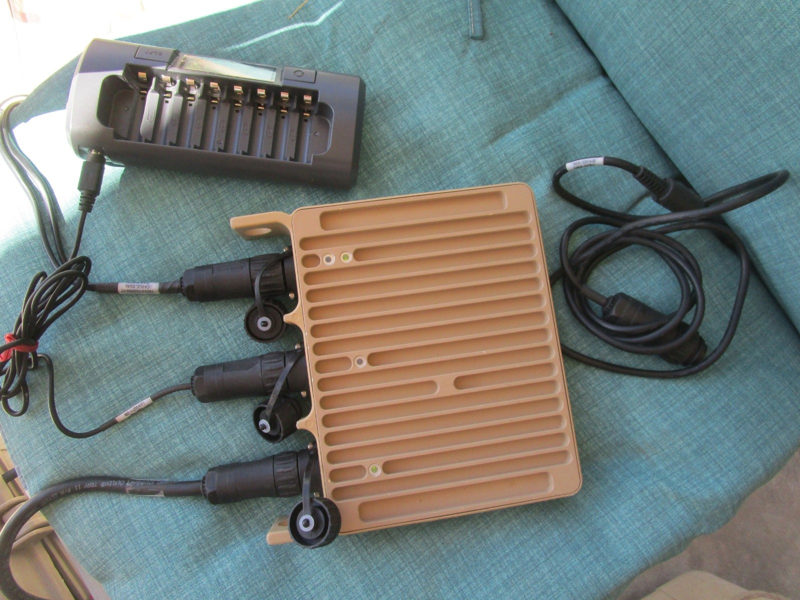 Portable Solar Kit w/ 2 Panels and 12V Cell Inverter-Iris Technology SPACES II